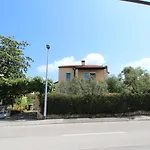 شقة Rokov